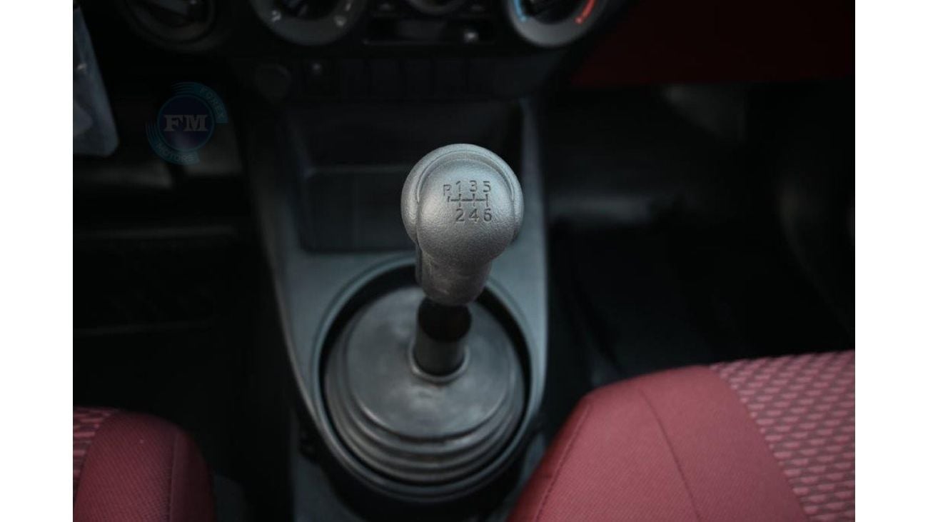 Toyota Hilux 2.4L 4wd Single Cabin