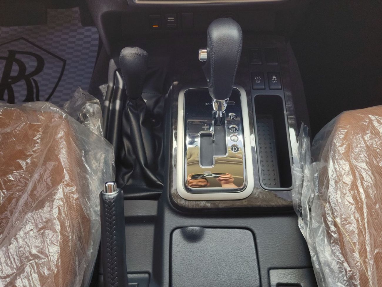 Nissan Patrol Super Safari 2-Doors | Automatic | Slightly Used | Under Official Dealer Warranty | Full Option