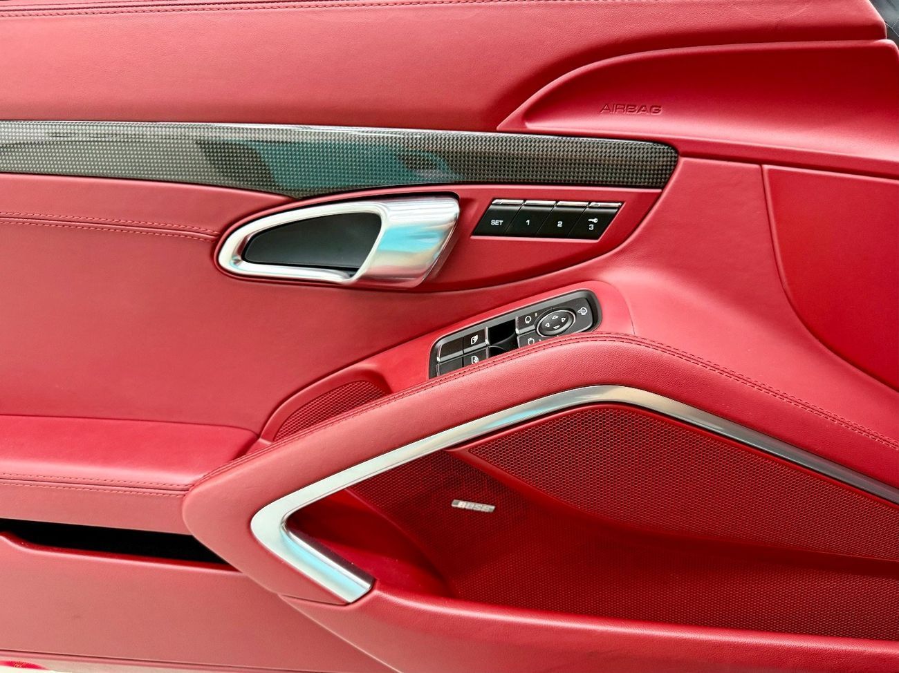 Porsche 911 Turbo S 3.8L (530 HP) Coupe