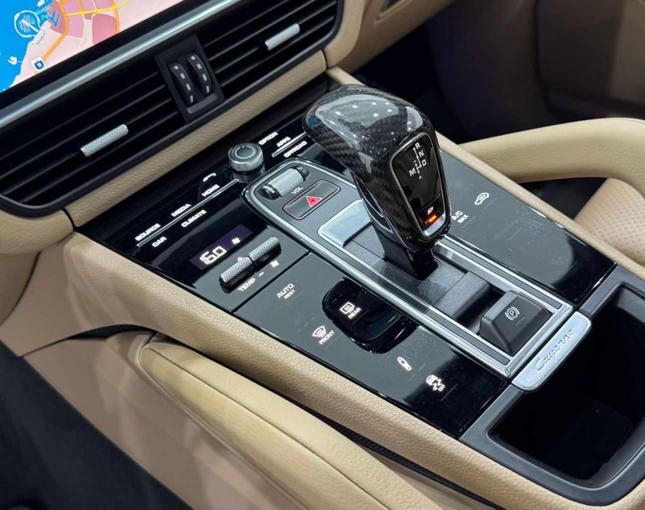 Porsche Cayenne Std 3.0L (340 HP) 2021 Porsche Cayenne, 1 Year Warranty, Service History, GCC