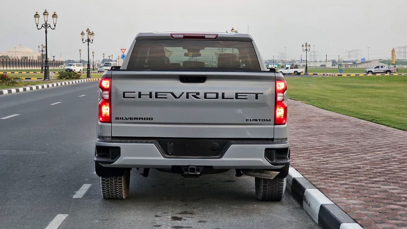 شيفروليه سيلفارادو Custom