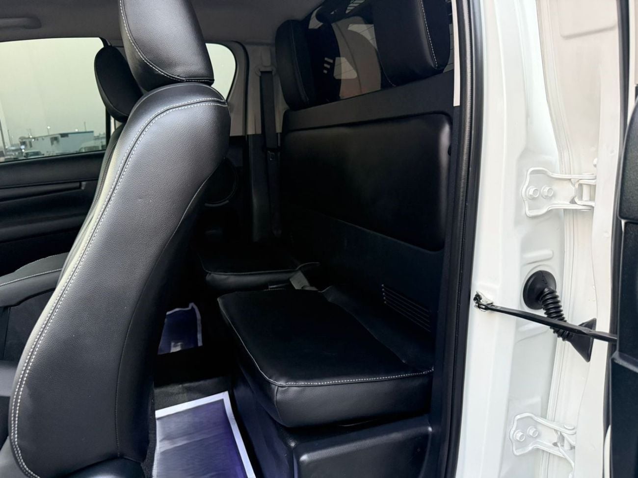 Toyota Hilux SMART CAB OFF ROAD MODIFIED 2019 | 2.8L DIESEL ENGINE | AT | AIR SNORKEL | 4WD