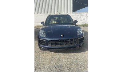 Porsche Macan 2018  Porsche Macan, American spec,177 639 km, AWD, Engine   4 Cyl 2.0L , Gasoline, rear camera  aut