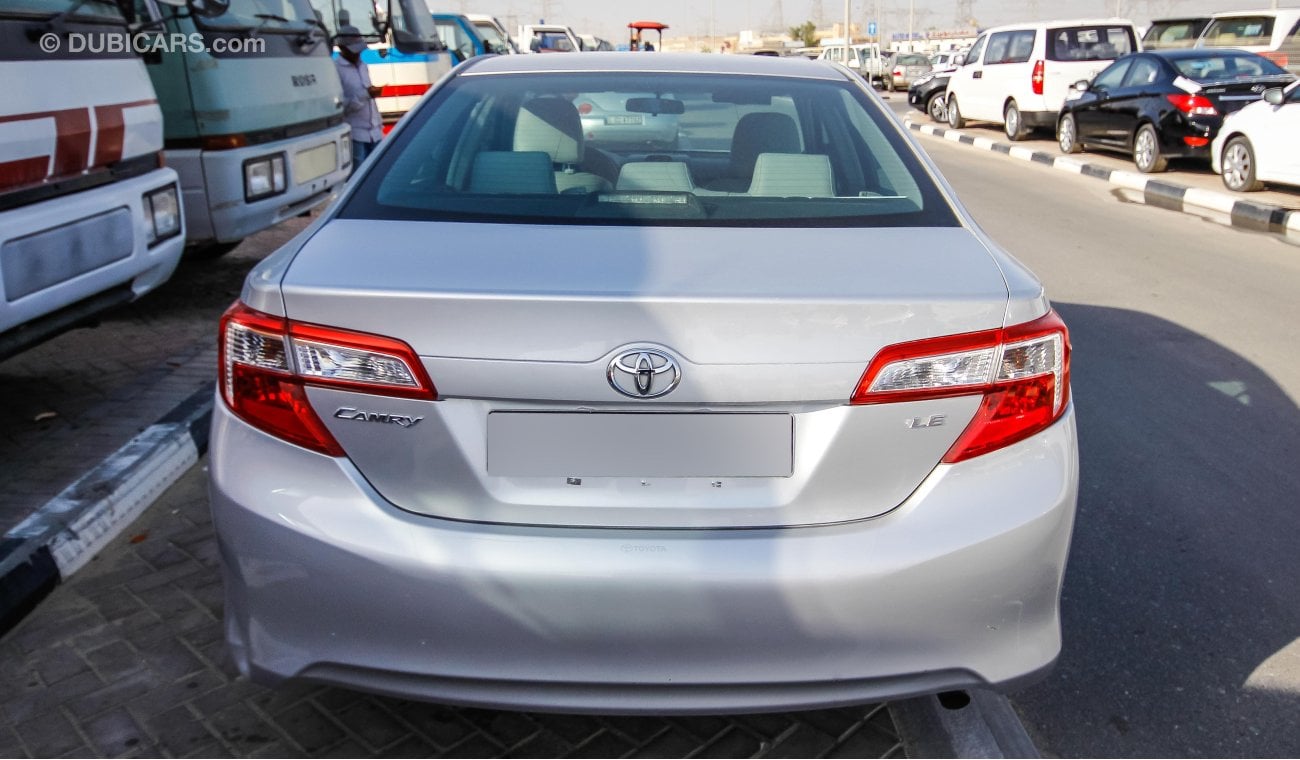 Toyota Camry LE