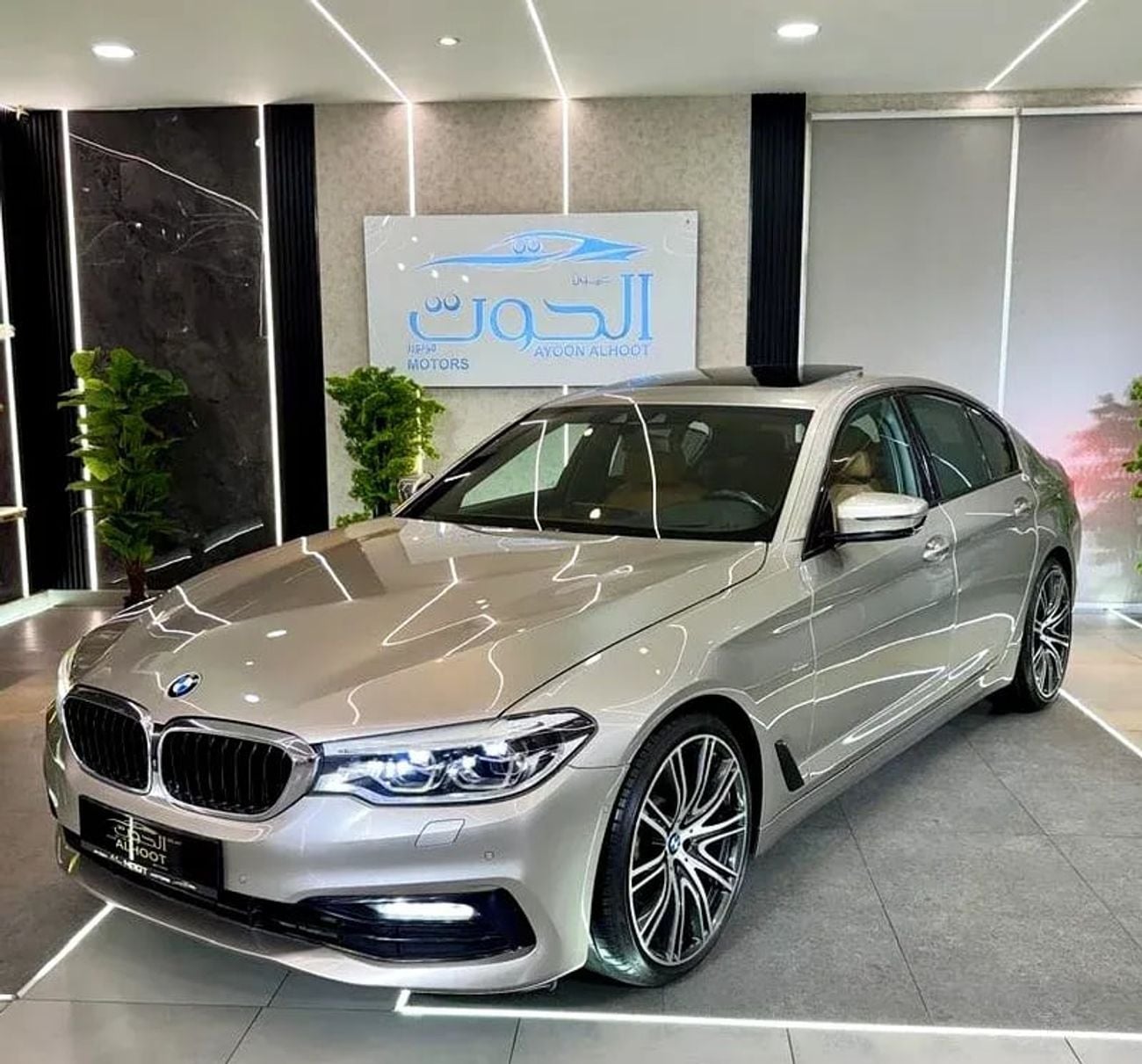 BMW 530i M Sport 2.0L LOVELY BMW 530i SPORT LINE || GCC || F.S.H at BMW || TOP RANGE || ACCIDENTS FREE