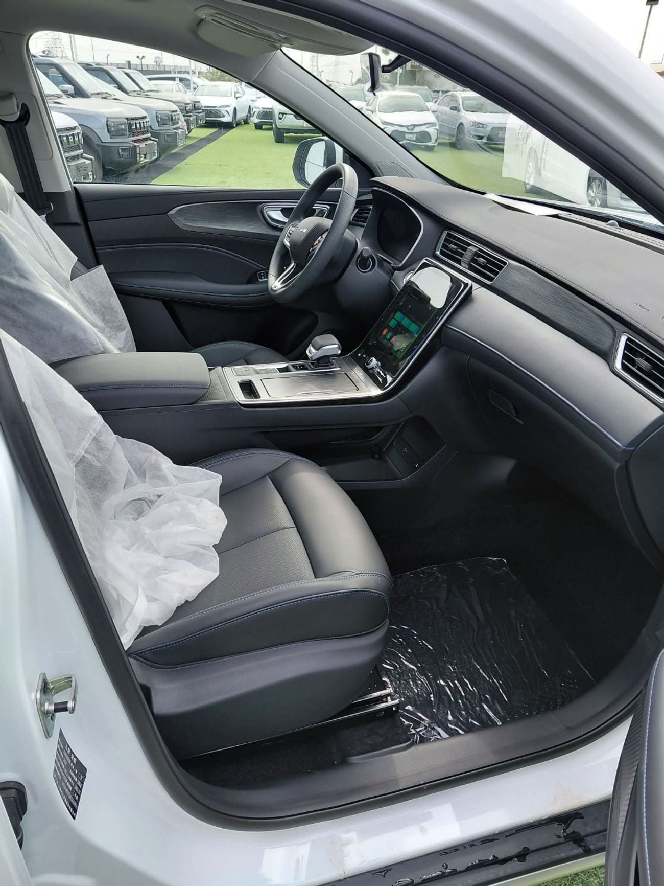 رووي RX5 ROEWE RX5 PLUS 330TGI 2025