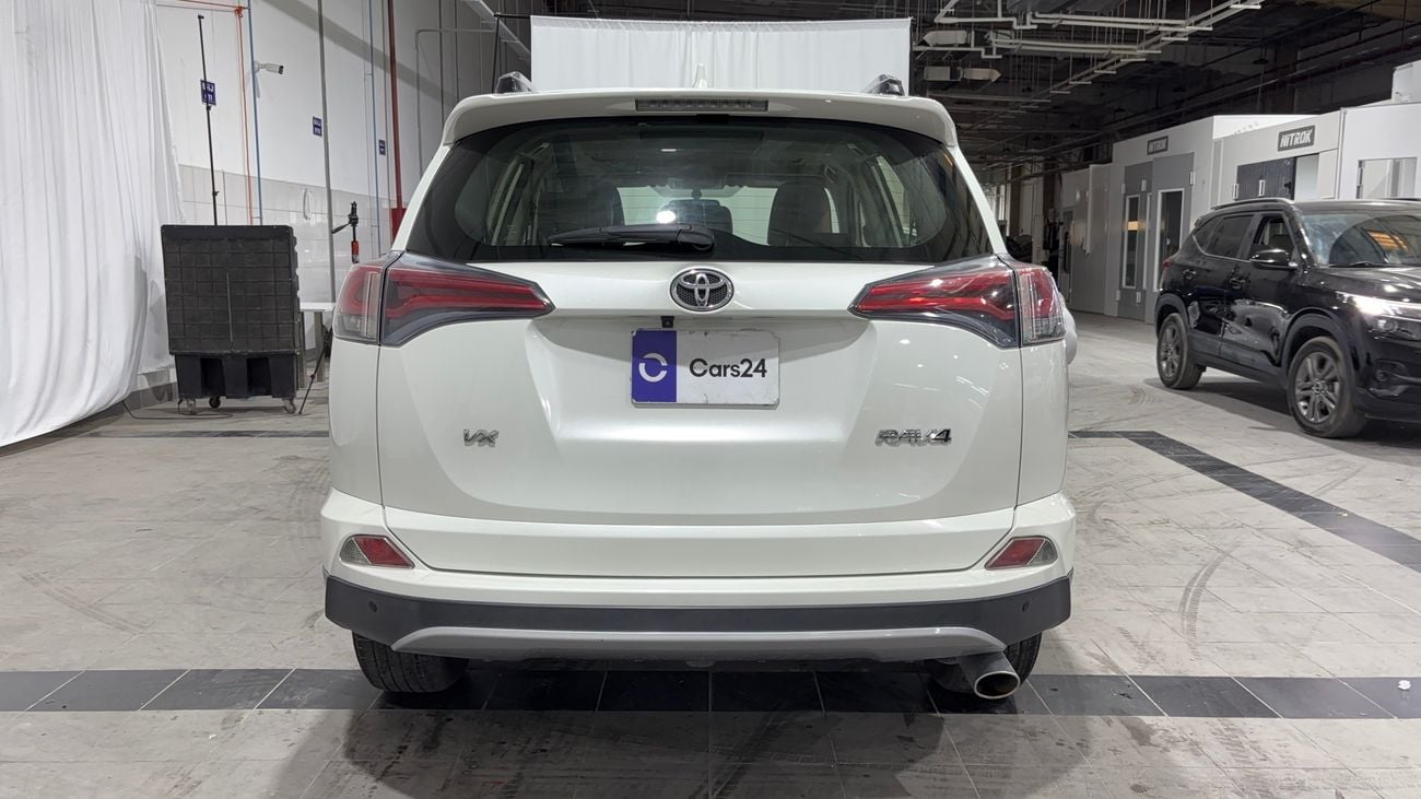 Toyota RAV4 VX 2017 VX | AED 1184/Month | 0 DP | 30 Day Return | Warranty | Service History