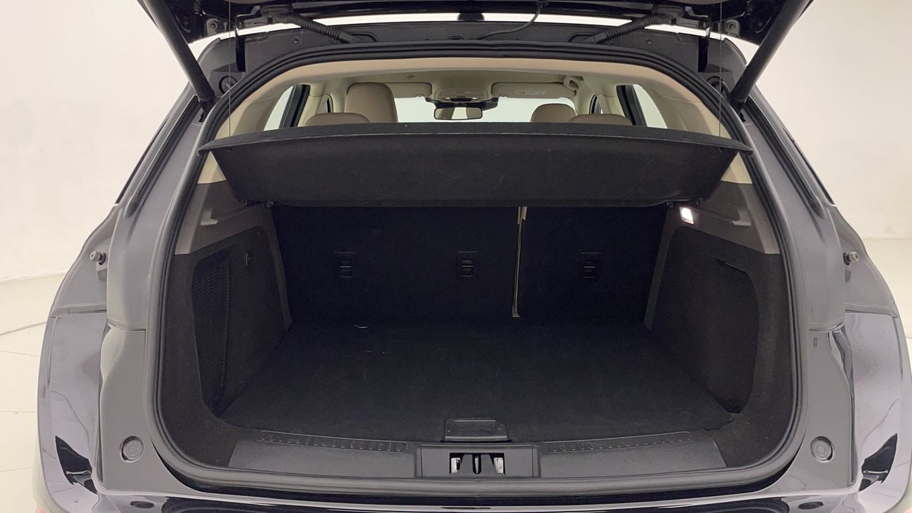 Lincoln Corsair Std 2.0L 2023 STD | AED 1577/Month | 0 DP | 30 Day Return | Warranty | Service History