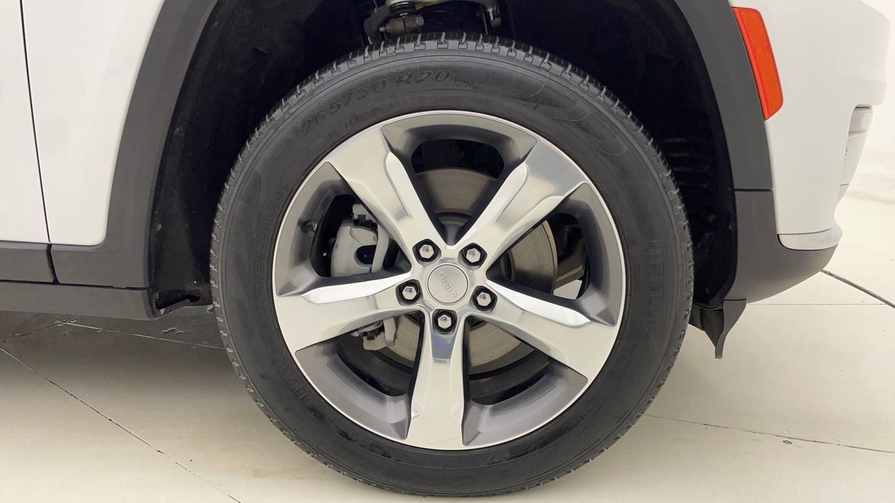 جيب جراند شيروكي L LIMITED 3.6 | بدون دفعة مقدمة | اختبار القيادة في المنزل