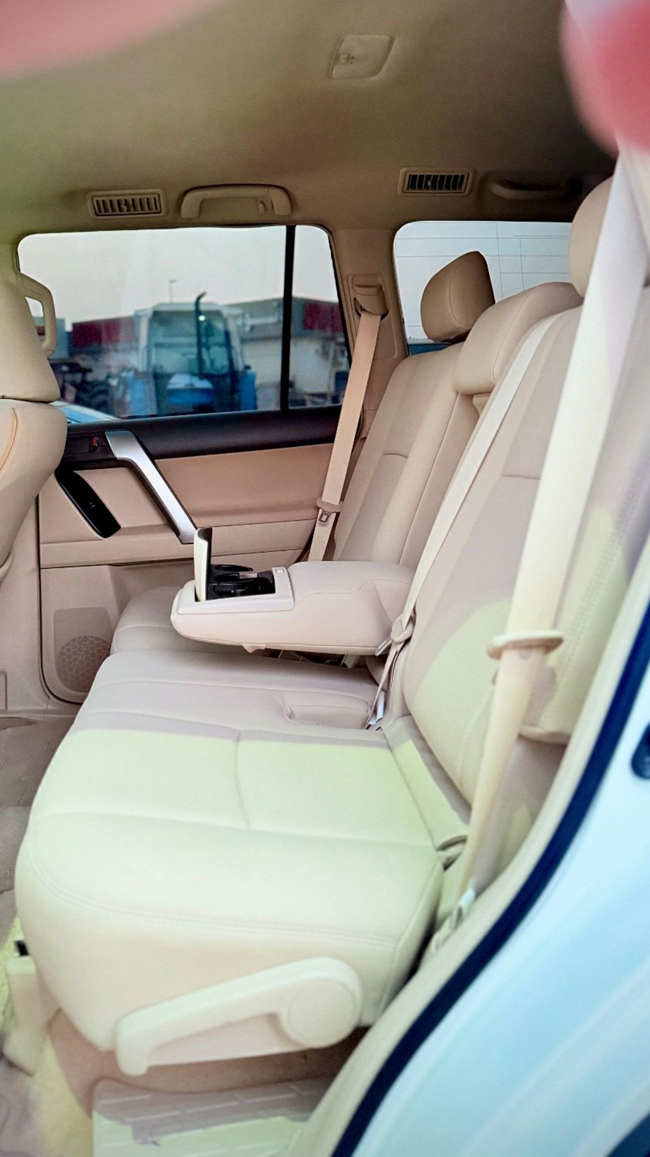 تويوتا برادو 2019 VXR V6 4.0L GCC Specification In Excellent Condition