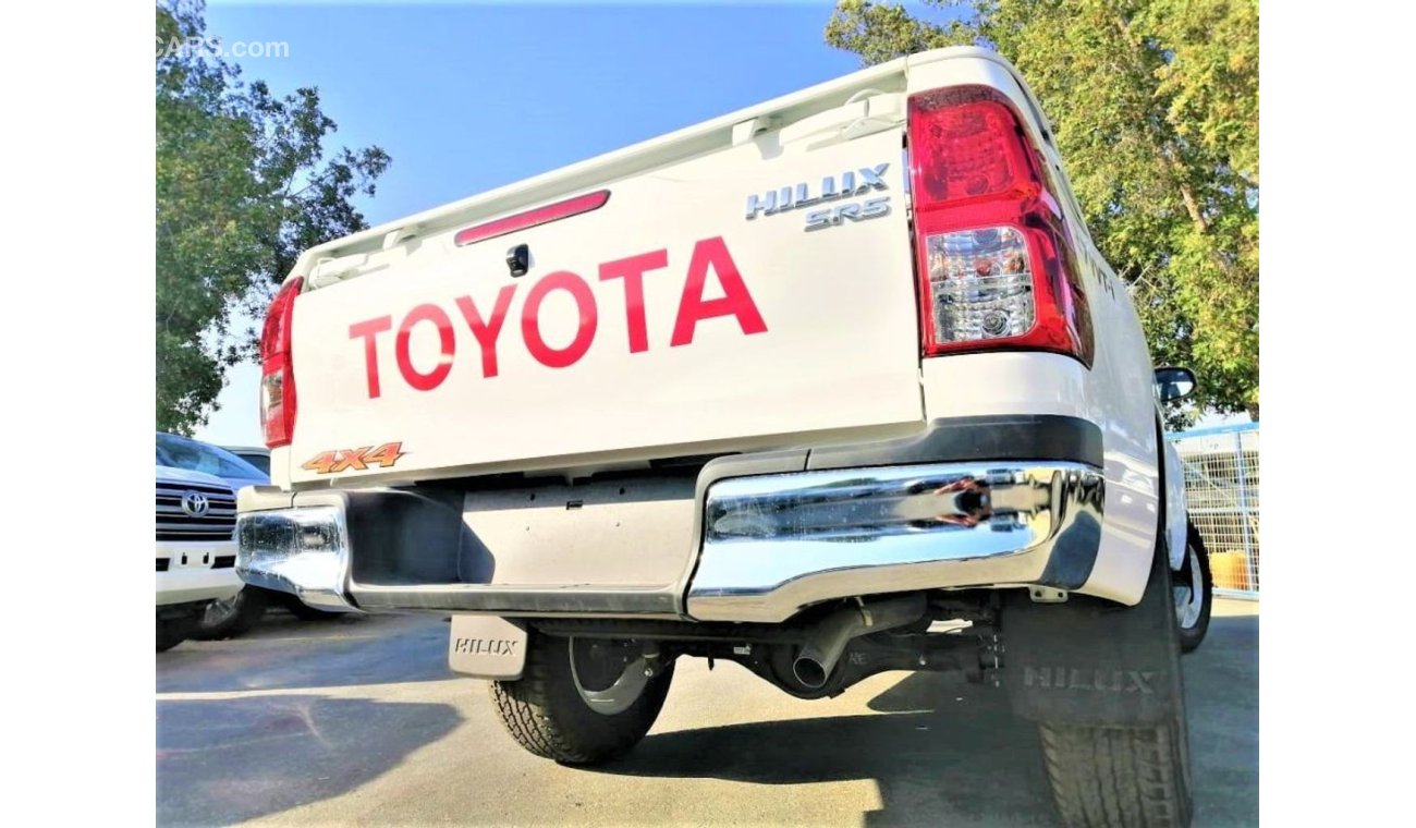 Toyota Hilux petrol full option manual gear