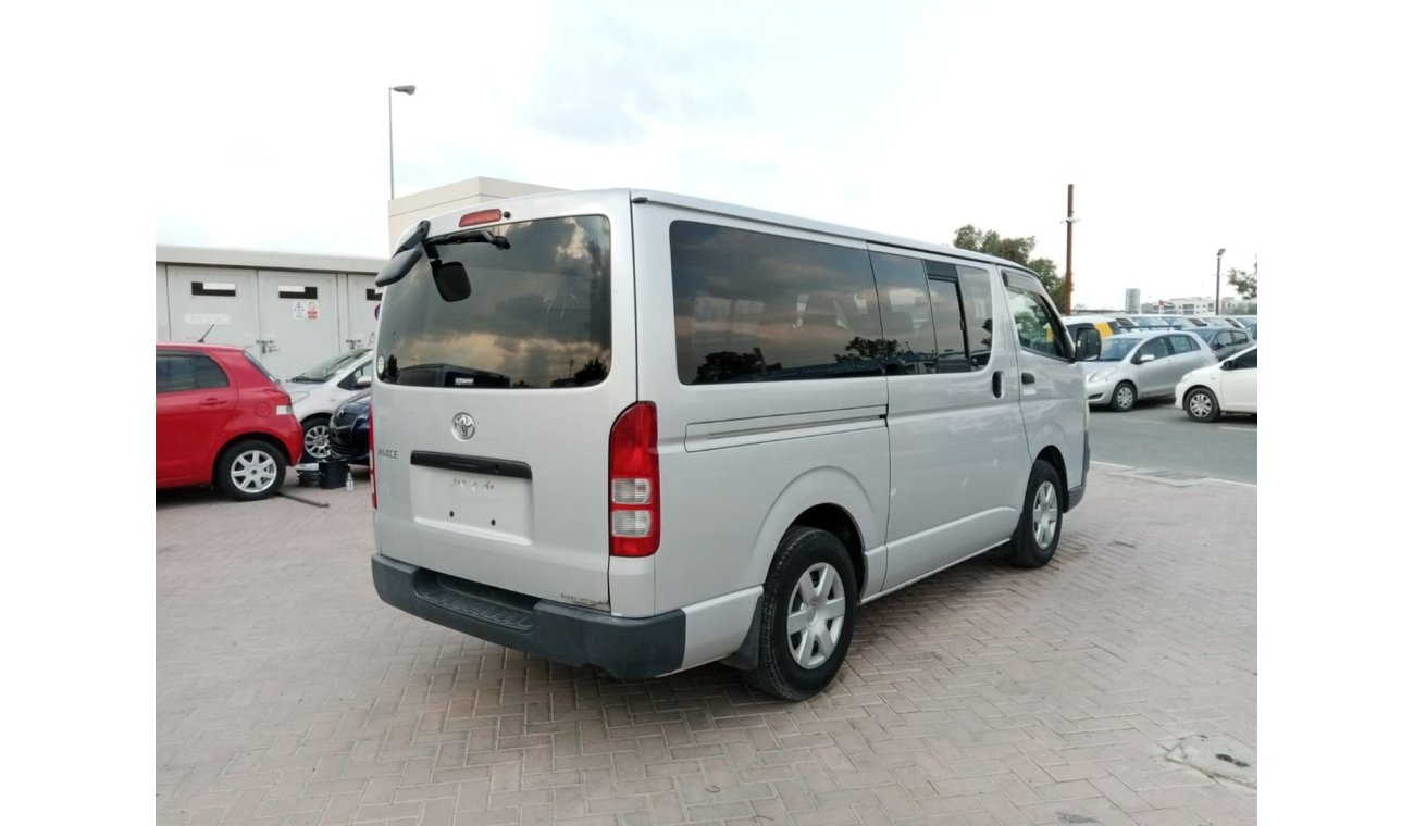 Toyota Hiace TOYOTA HIACE RIGHT HAND DRIVE (PM999)