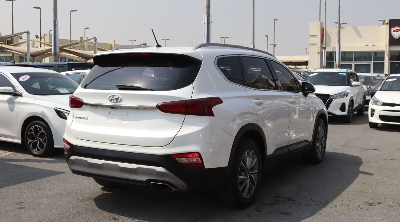 هيونداي سانتا في هيونداى سانتافى 2019 - خليجى -عدد 7 مقاعد - بدون حوادث محرك 2.4L بحاله ممتازه