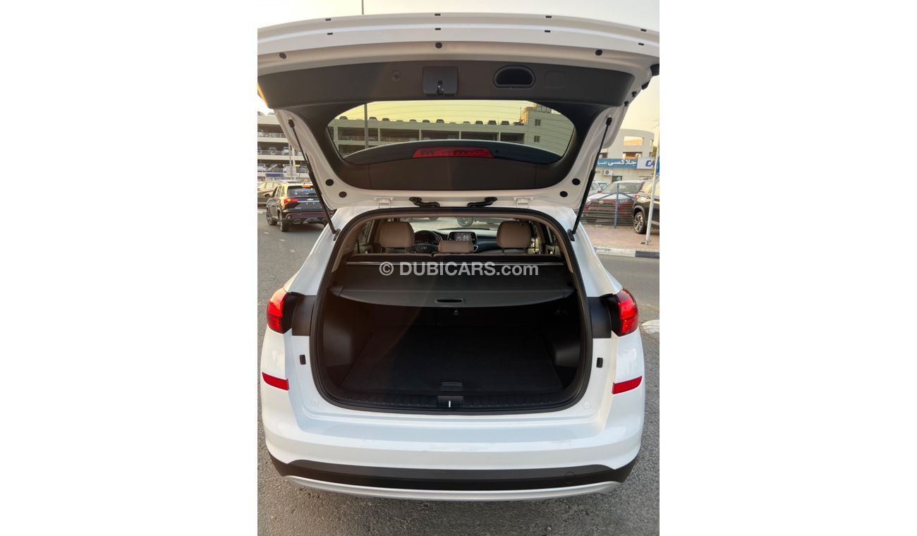 هيونداي توسون 2.0L