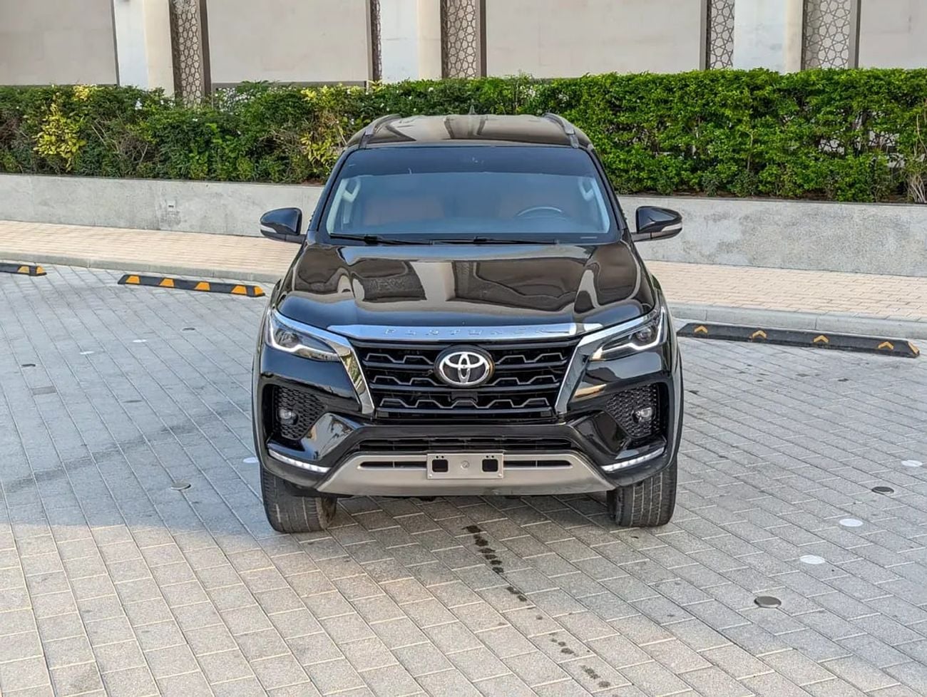 Toyota Fortuner EXR FACELIFTED GCC V4 2.7L 4X4 IN PERFECT CONDITION