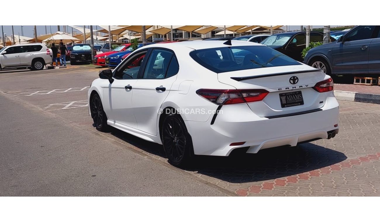 Toyota Camry SE Low mileage