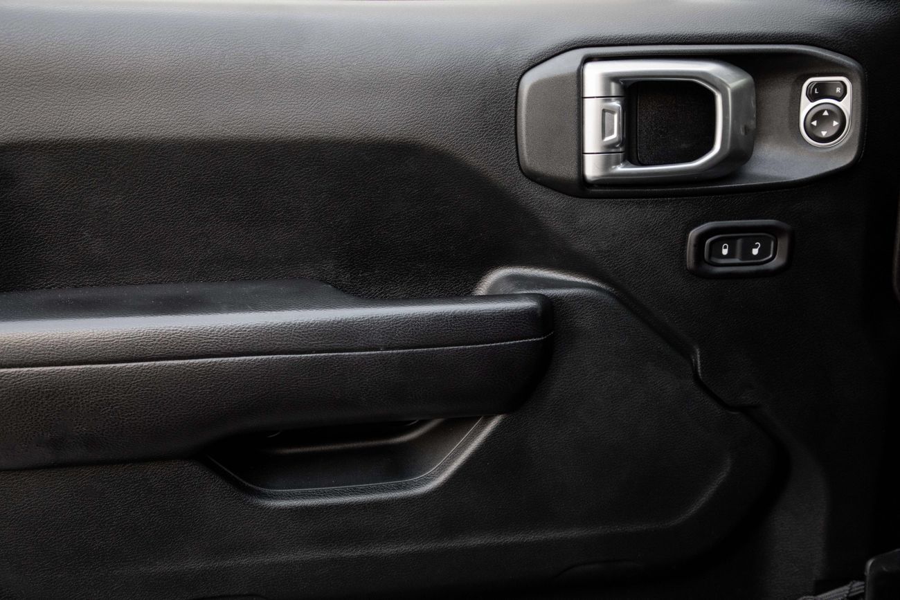 Jeep Wrangler Wrangler Sport | 1,665 P.M | 0% Downpayment | Immaculate Condition!