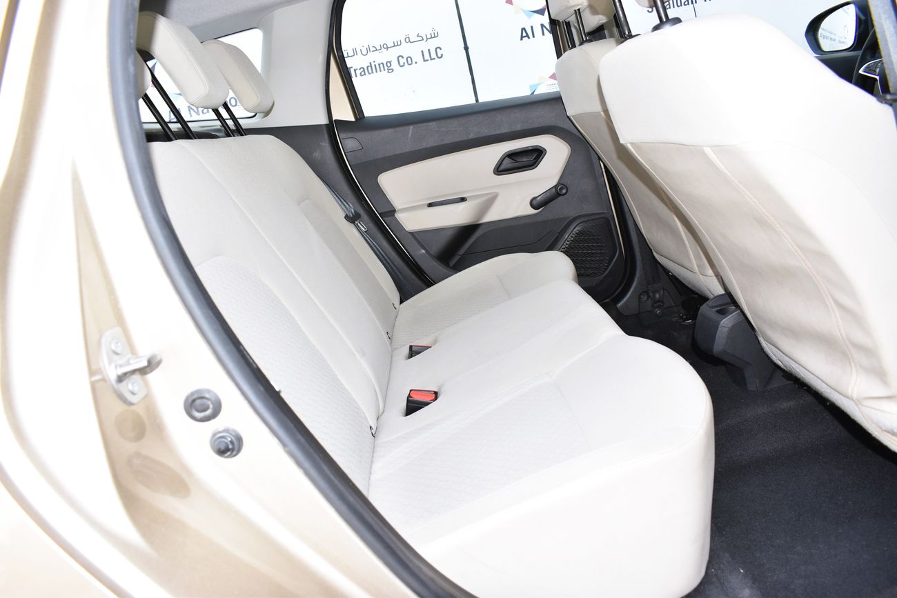 Renault Duster AED 559 PM | 1.6L PE 2WD GCC DEALER WARRANTY