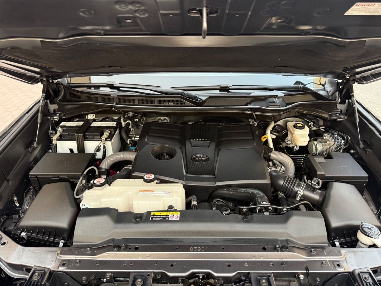 تويوتا تاندرا 2022 TRD SPORT TWIN TURBO 3.5 V6 CANADA SPEC