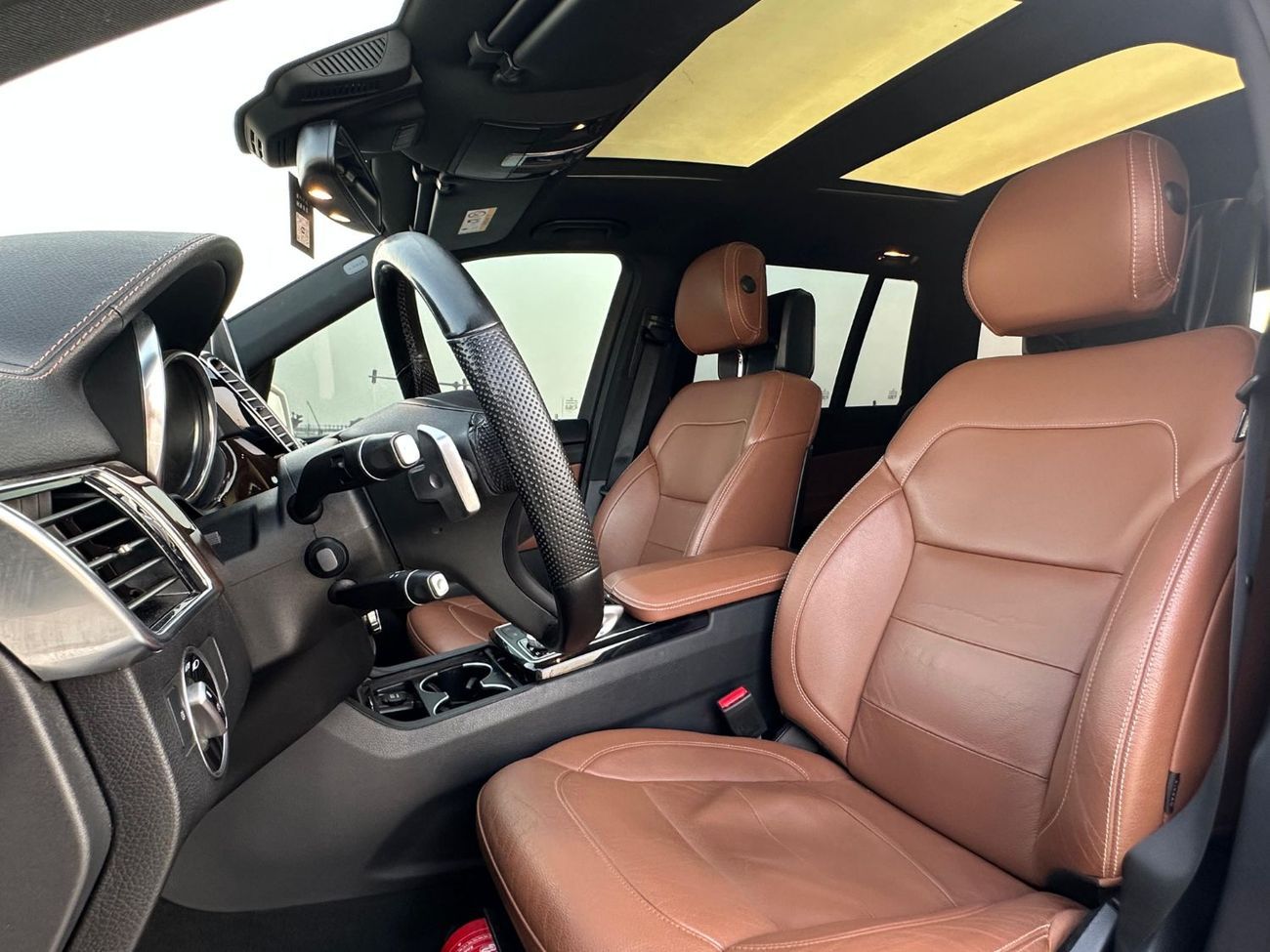 Mercedes-Benz GLS 400 MERCEDES GLS-400 2019 GCC // ORGINAL PAINT // ACCIDENT FREE // PERFECT CONDITION