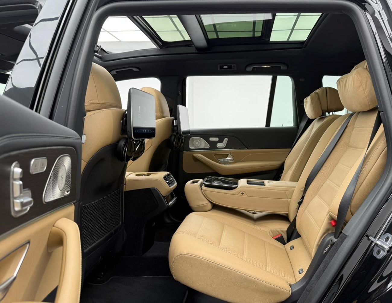 Mercedes-Benz GLS 580 2024 Mercedes Benz GLS580 4MATIC Night Package, 2029 MB Warranty + Service Pack, 7 Seater, GCC