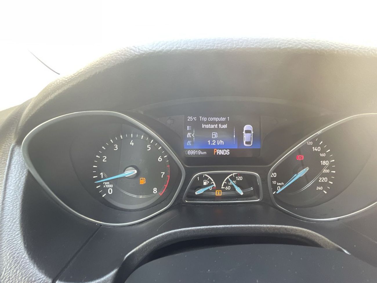 Ford Focus Ambiente 1.6L