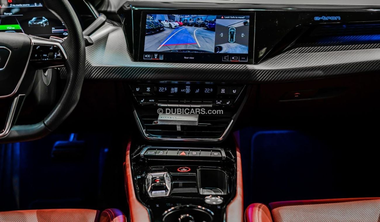 Audi etron 2022 Audi E-Tron GT, 2027 Audi Warranty + Service Contract, Carbon Interior, Low KMs, GCC