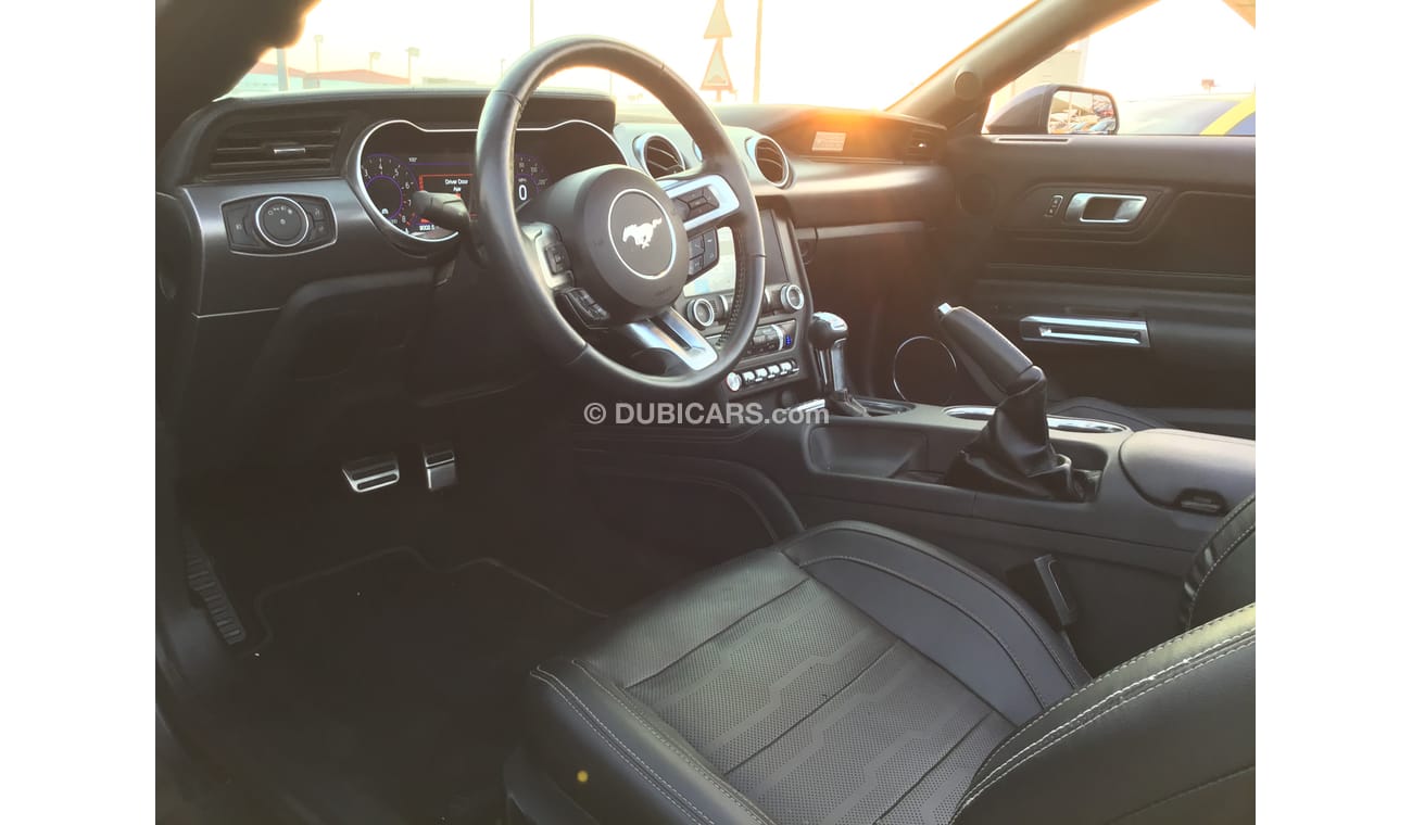 Ford Mustang V4 / FULL OPTION/ PREMIUM/ EXCELLENT CONDITION