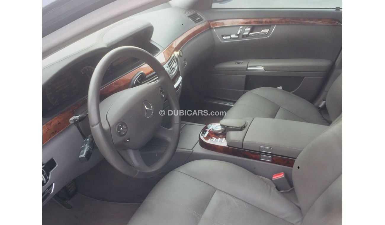 مرسيدس بنز S 350 مرسيدس  S350 موديل 2008 خليجي السياره بحاله ممتازه من الداخل والخارج ولا تحتاج اي مصروف