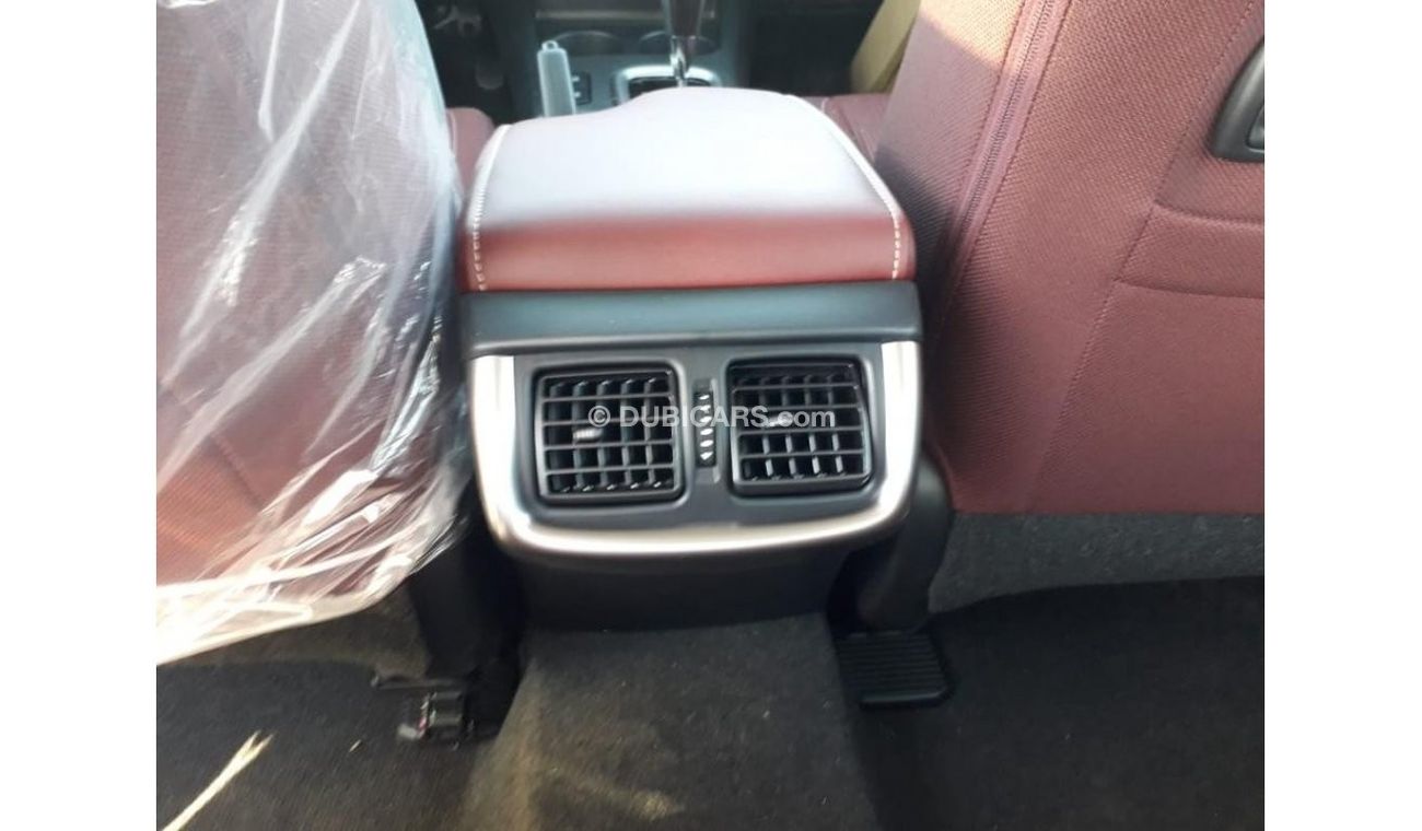تويوتا هيلوكس Toyota Hilux 4x4 Double Cabin 2.4L Diesel AT full option 2022YM
