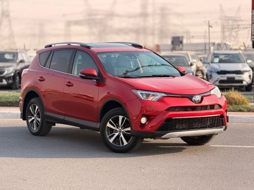 Toyota RAV4 XLE 2.5 L full option with sunroof, push start