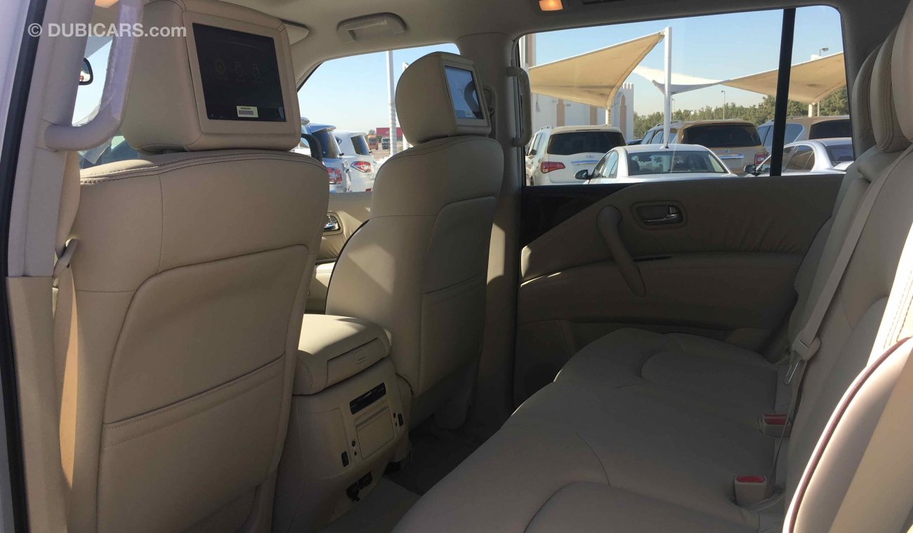 Nissan Patrol سياره نظيفه جدا جديده بحالة الوكاله غير مستخدمه