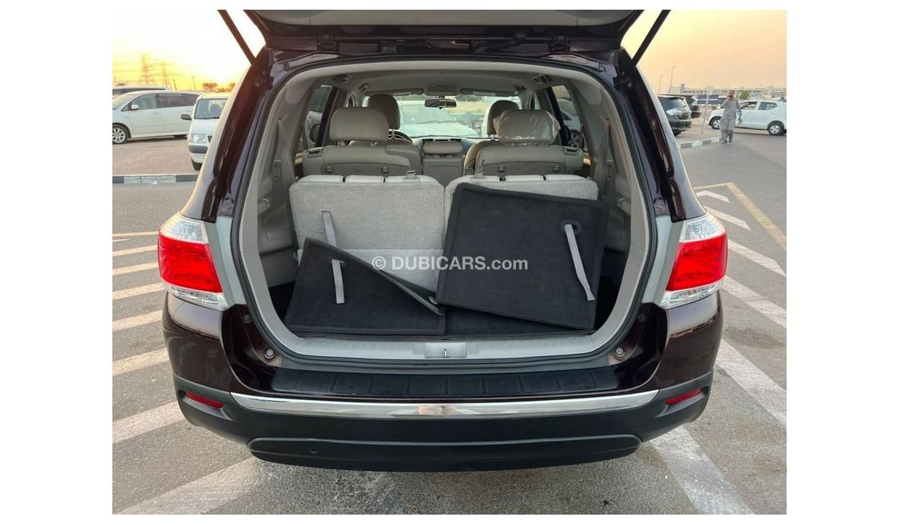 Toyota Highlander *Offer*2012 TOYOTA HIGHLANDER  3.5L V6 / EXPORT ONLY / فقط للتصدير