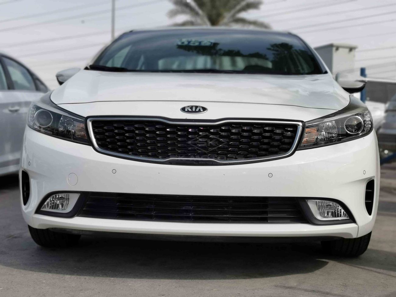 Kia Cerato 2.0L, Sunroof, Alloy Rims 17'', Push Start, Leather+Power+Memory Seats, Rear Camera, CODE - 7955