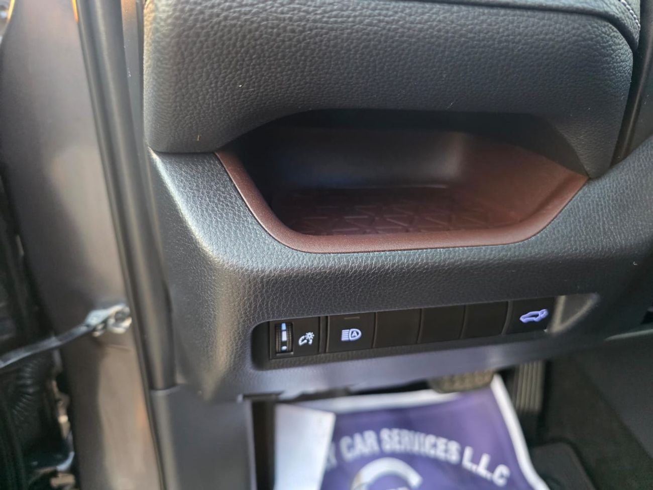 تويوتا راف ٤ 2.5L Limited Hybrid