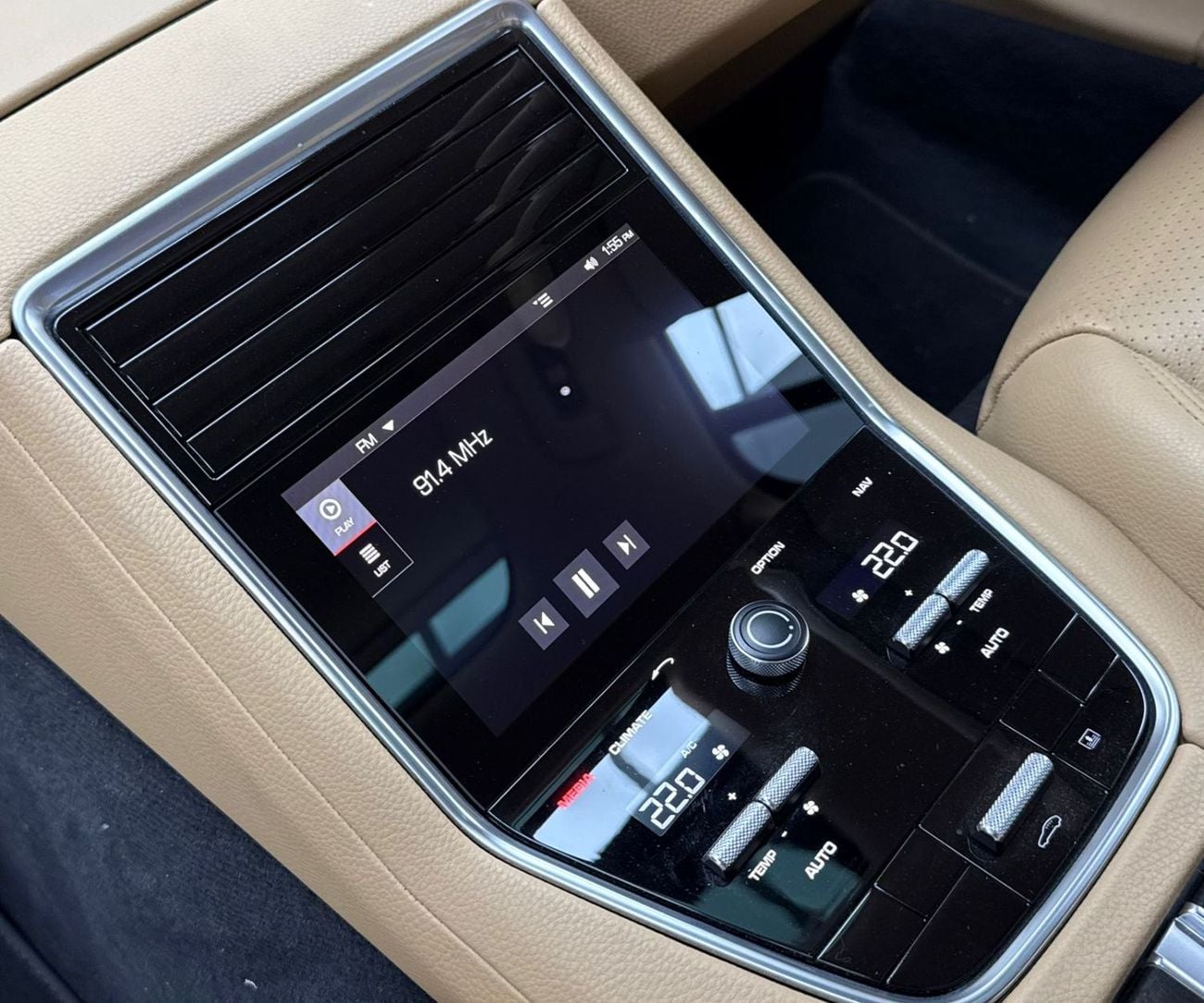 بورش باناميرا 2018 Porsche Panamera, Full Porsche Service History, Sport Chrono Package, Fully Loaded, GCC