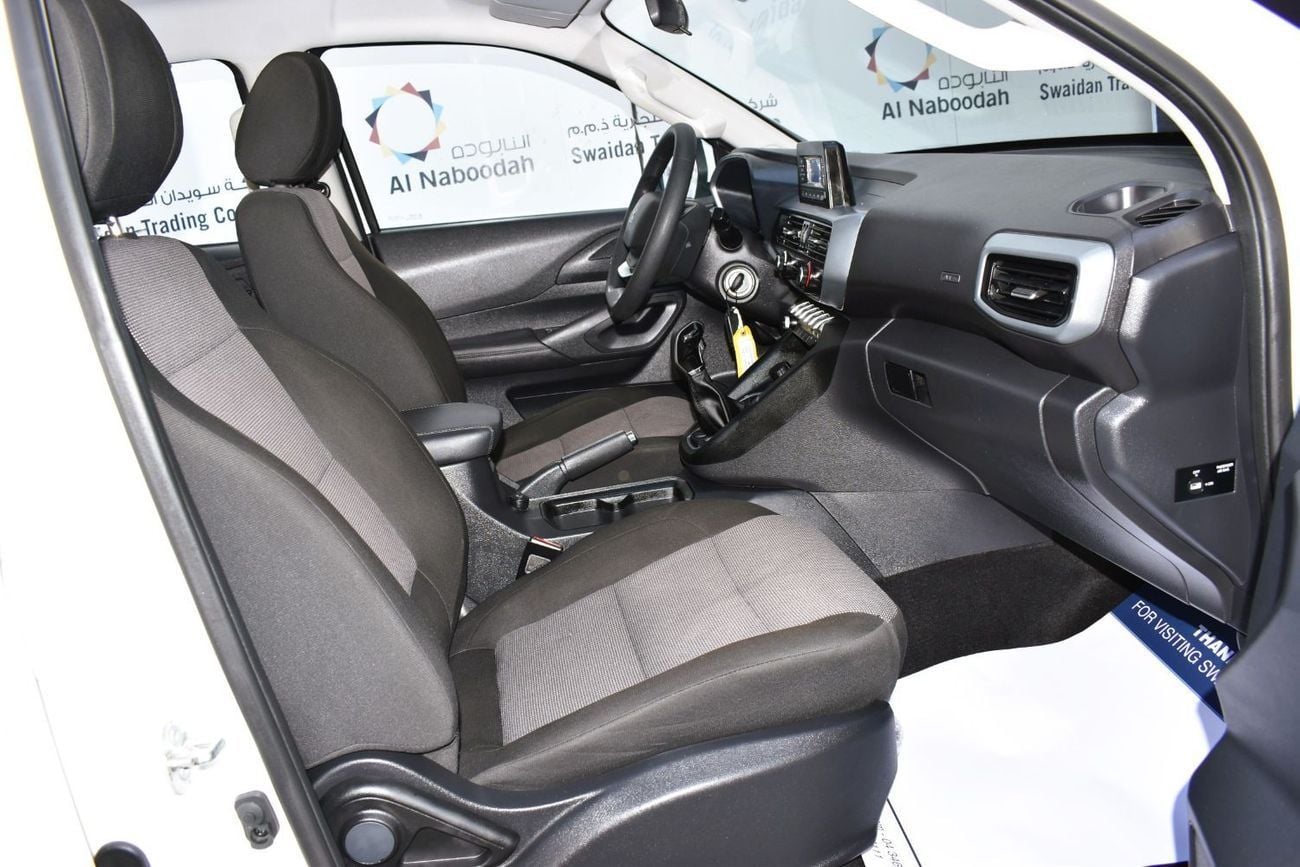 بيجو لاندترك 2.4L MT 4WD Pickup with 100,000 KM Warranty