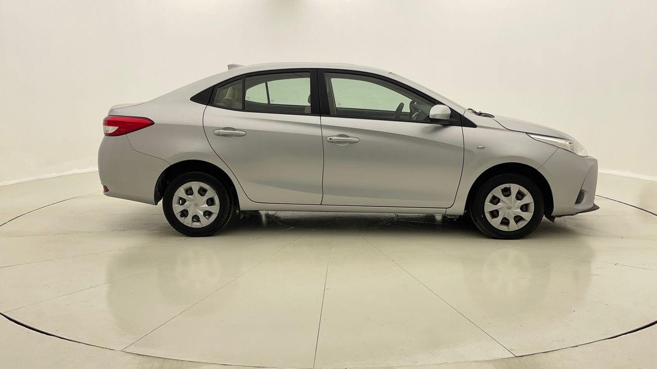 تويوتا يارس SE 1.5 | بدون دفعة مقدمة | اختبار القيادة في المنزل