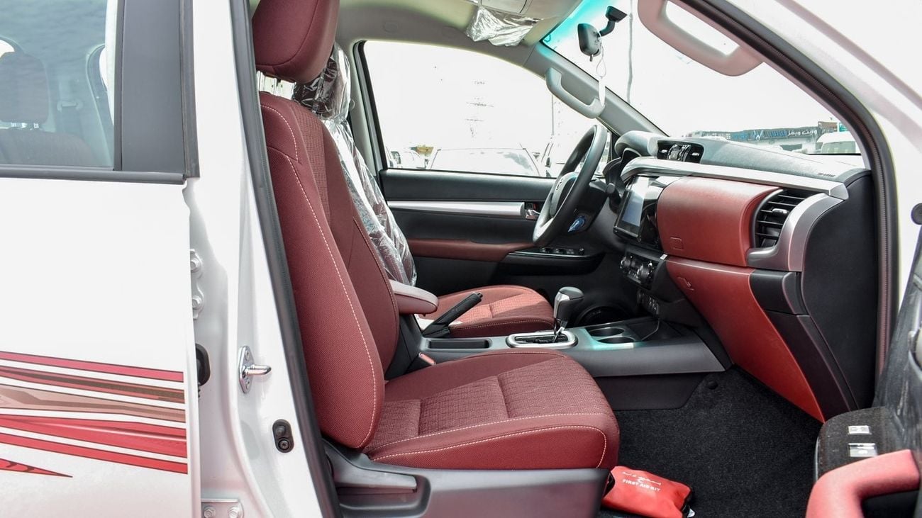 Toyota Hilux S-GLX SR5. 2.7L