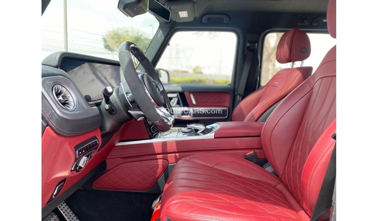 Mercedes-Benz G 63 AMG Premium + **2022**GCC SPEC UNDER WARRANTY AND SERVICE CONTRACT