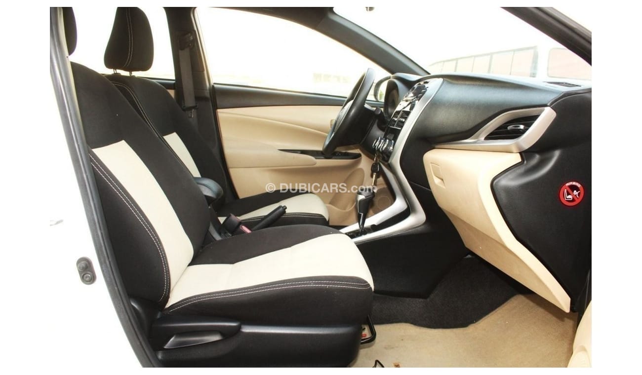 تويوتا يارس تويوتا يارس هاتش باك 2019 خليجي بحالة ممتازة