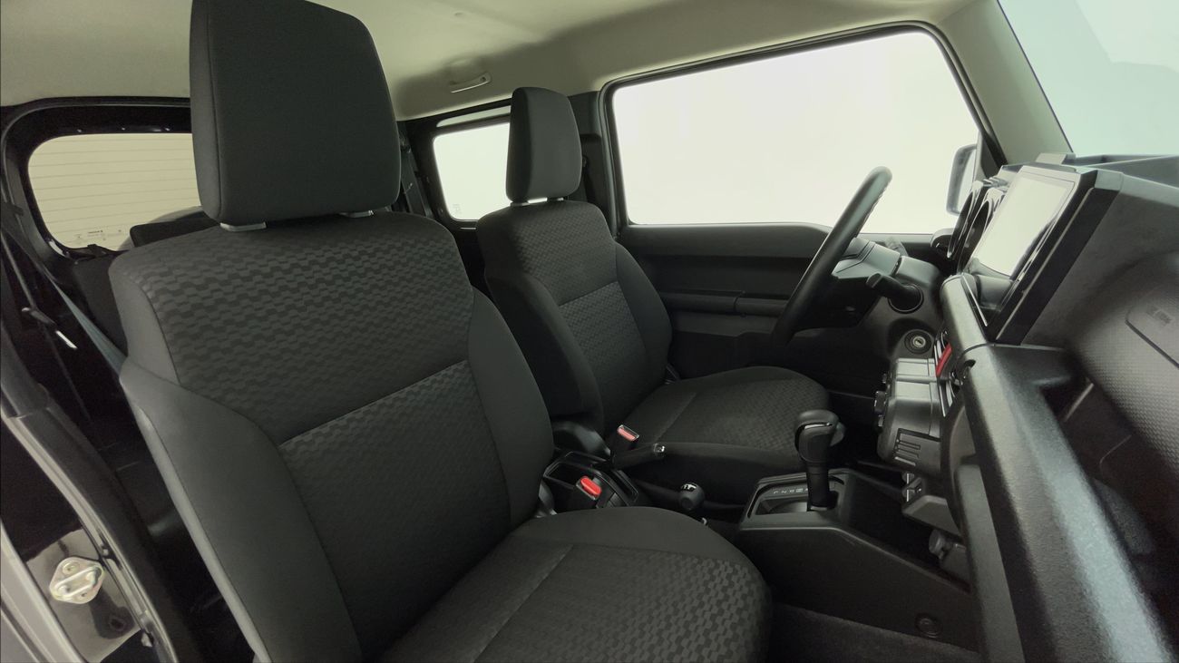 سوزوكي جيمني GL 1.5 | بدون دفعة مقدمة | اختبار القيادة في المنزل