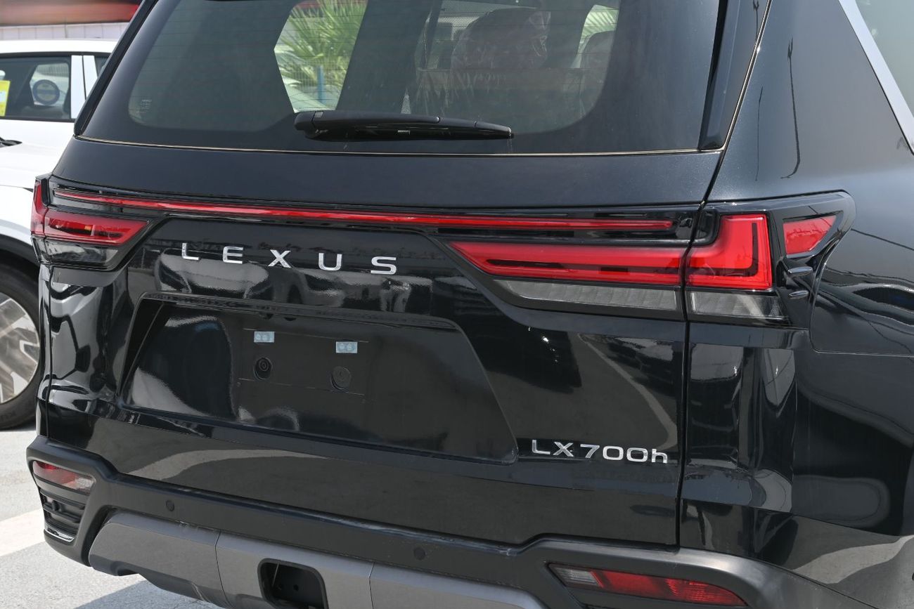 Lexus LX700h SIGNATURE 3.5L Twin-Turbo + Hybrid V6, Model 2026, Color Black inside Tan