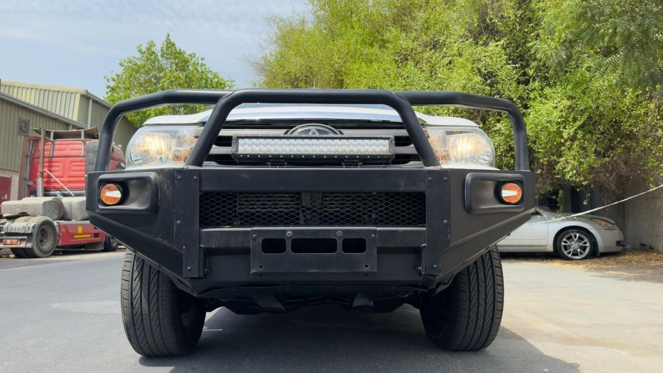 Toyota Hilux SINGLE CABIN | 4WD | 2.8L DIESEL ENGINE | AT | RIGHT-HAND-DRIVE