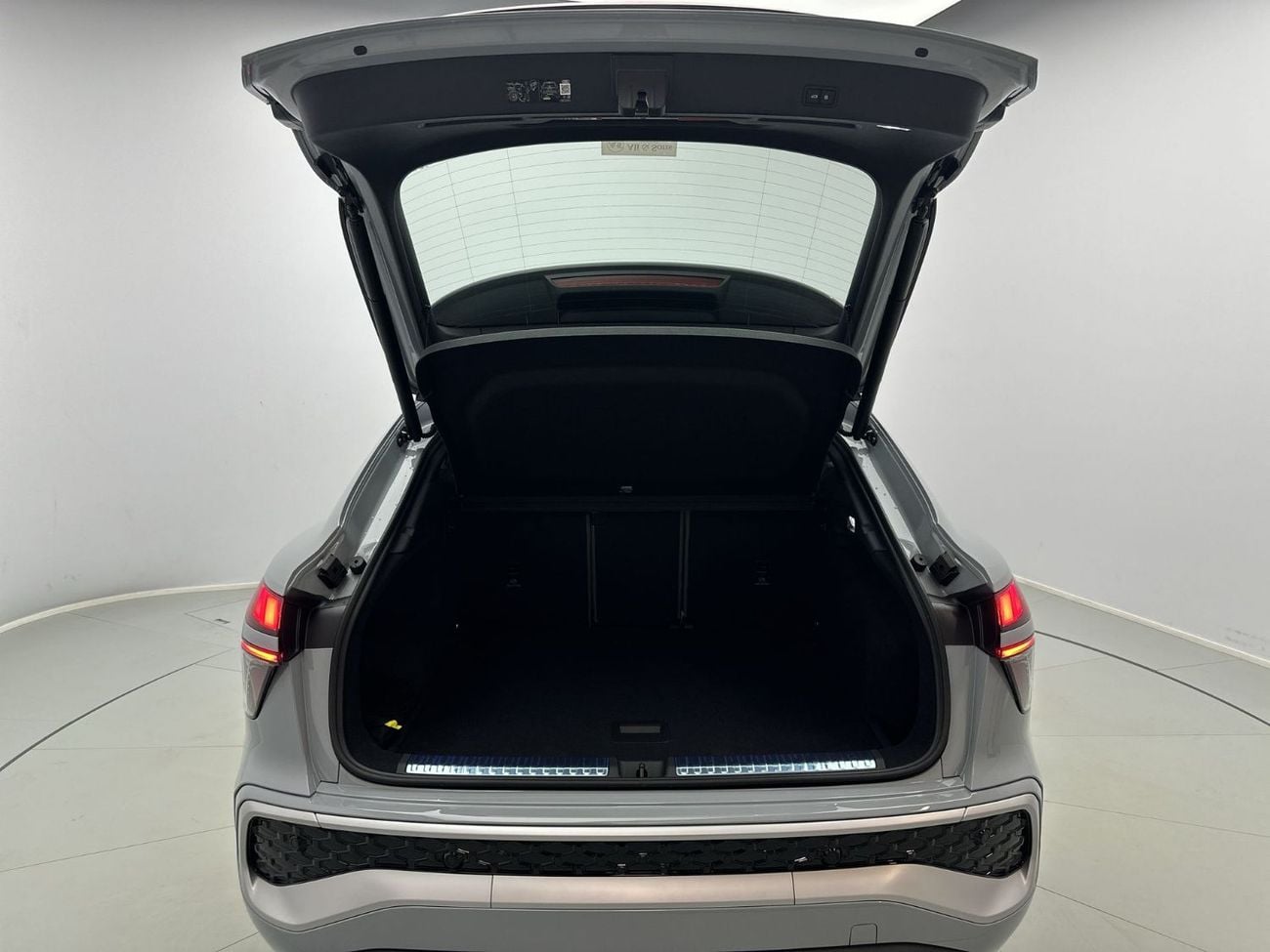 Audi Q3 Sportback TFSI quattro 204hp Premium Edition (Ref# 20639)