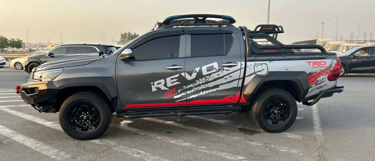 تويوتا هيلوكس 