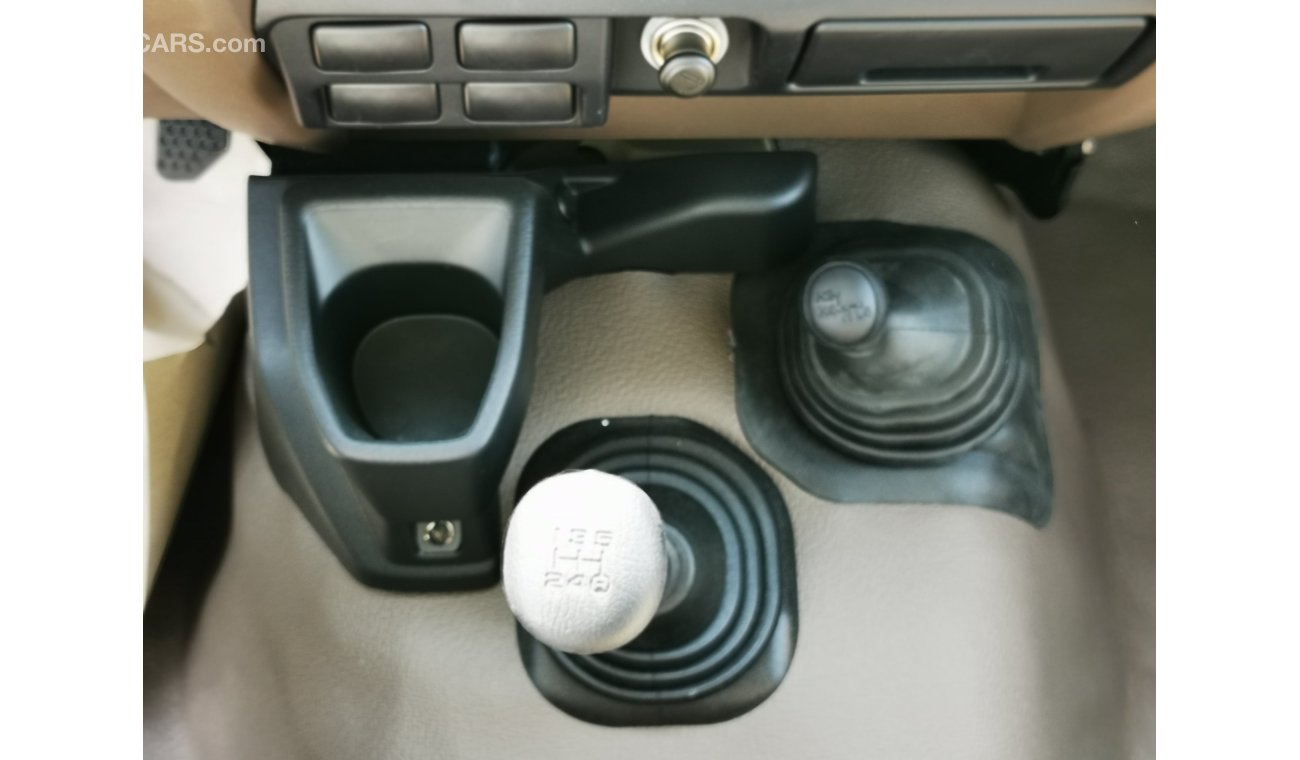 Toyota Land Cruiser Pick Up 4.2D, 16" Alloy Rims, Power Window, Window Lock, Central Door Lock, Dual AirBags, LOT-TLC19