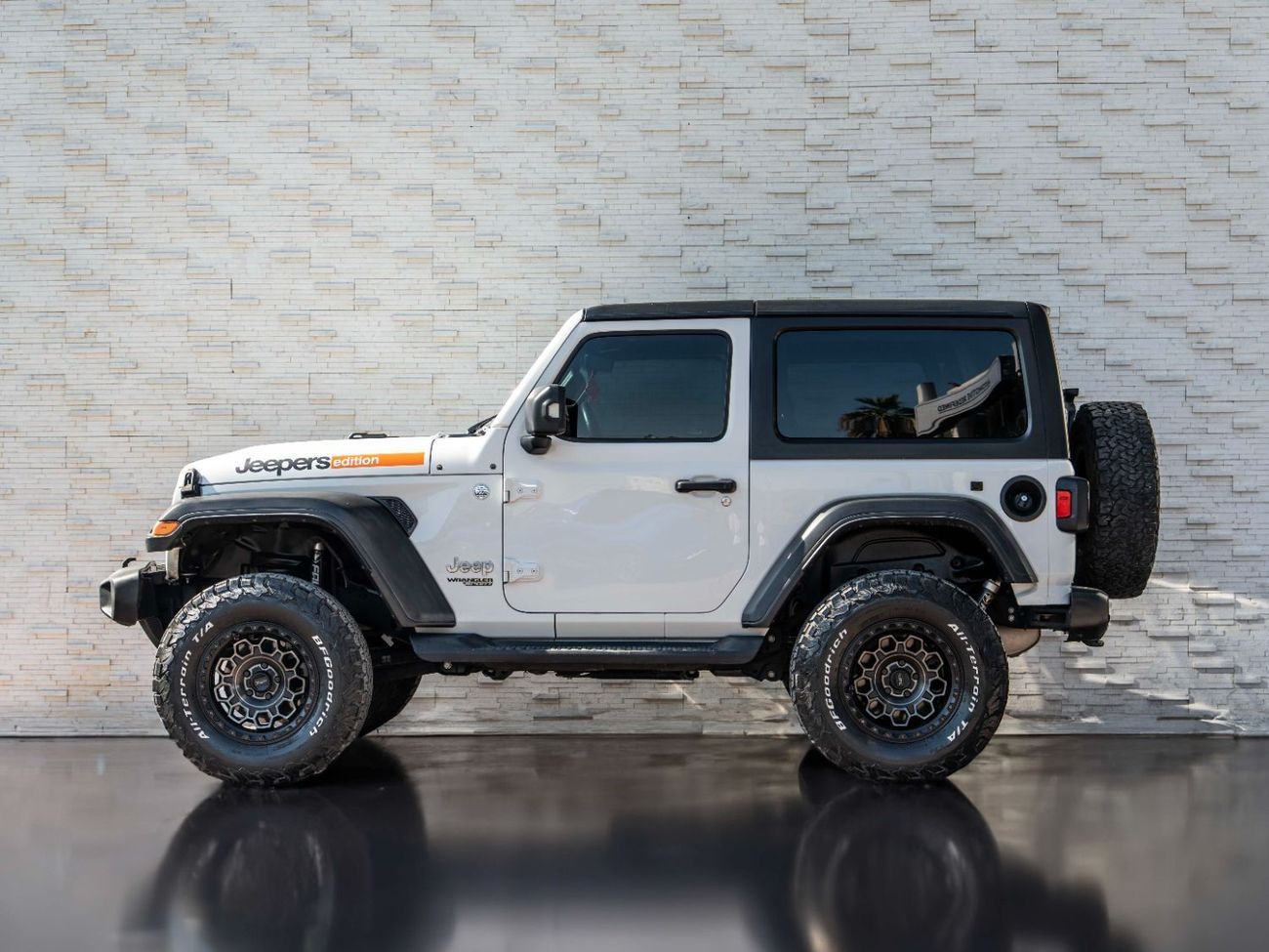 Jeep Wrangler Sport 3.6L A/T (5 Seater)