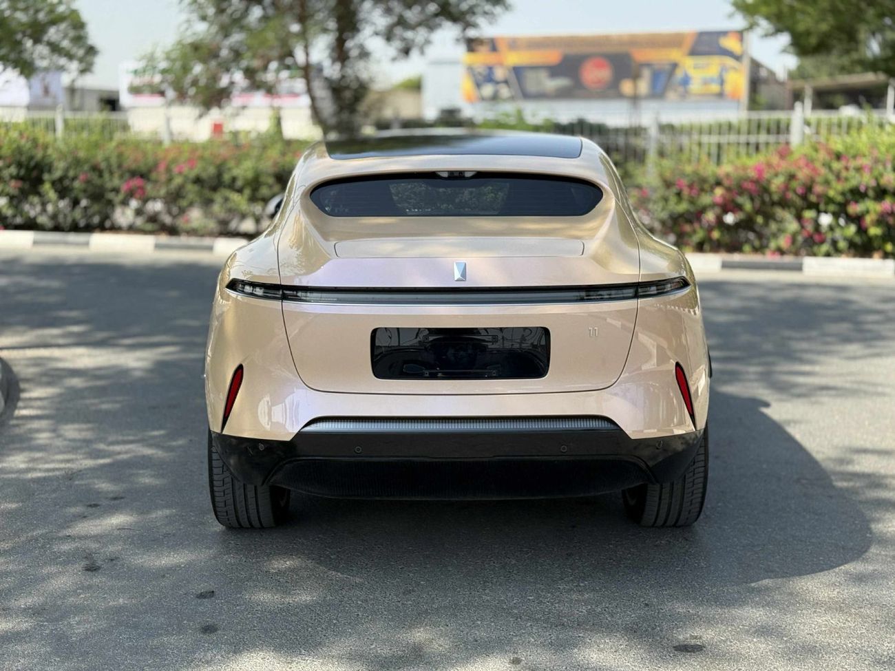 أفاتر 11 Premium AWD