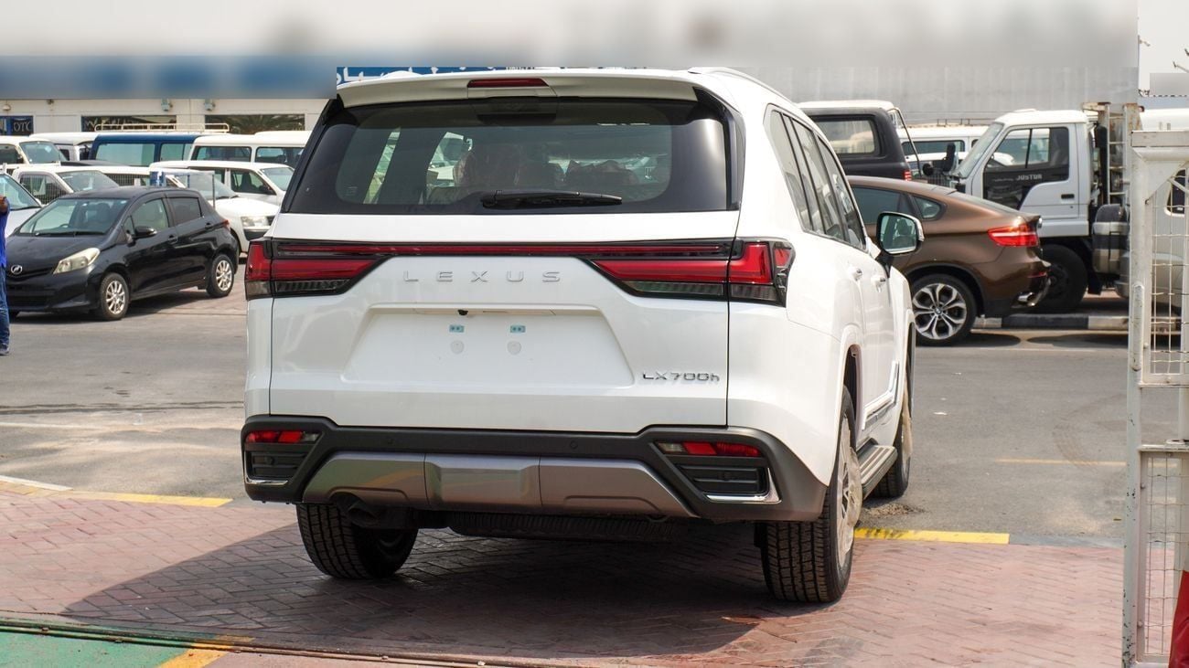 Lexus LX700h SIGNATURE 3.5L V6 Hybrid
